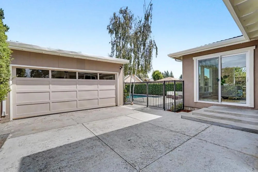 457 Bryan Avenue Sunnyvale, CA 94086