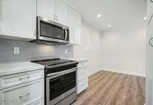 1694 Tiburon Court Thousand Oaks, CA 91362