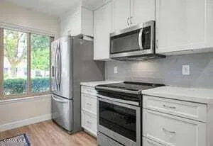 1694 Tiburon Court Thousand Oaks, CA 91362
