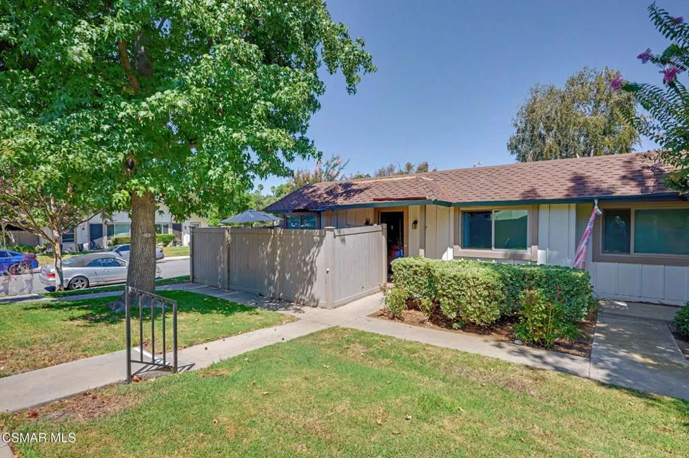 1694 Tiburon Court Thousand Oaks, CA 91362