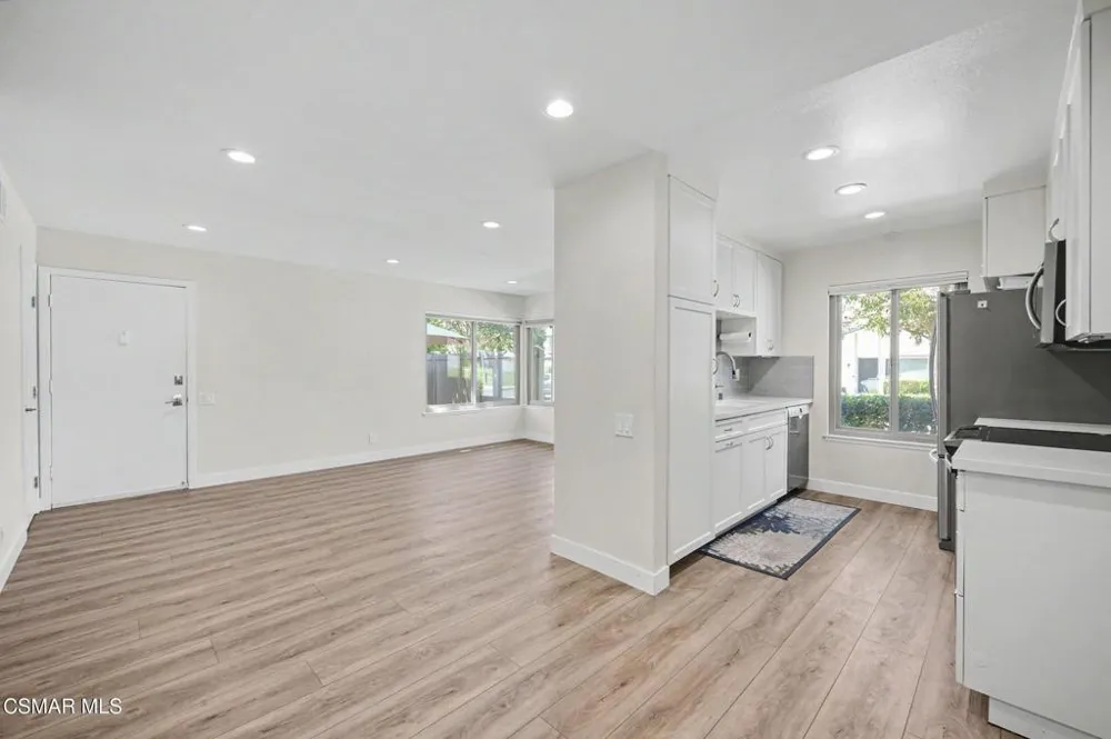 1694 Tiburon Court Thousand Oaks, CA 91362
