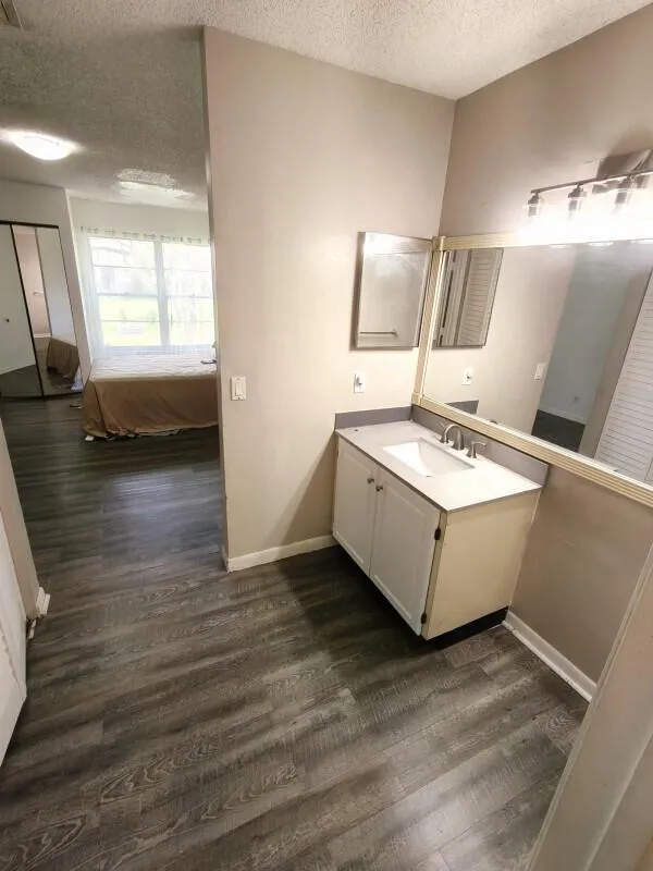 15747 Woodgate Place Sunrise, FL 33326