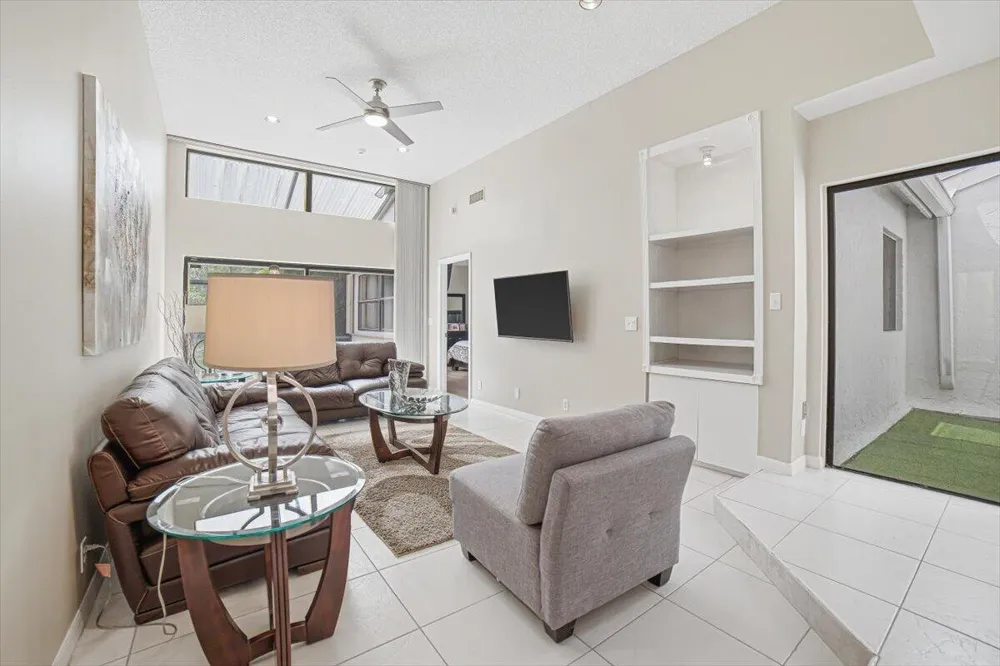 6676 Canary Palm Circle #19 Boca Raton, FL 33433