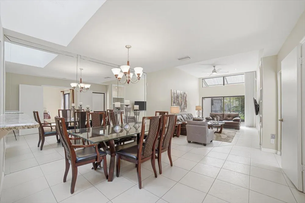 6676 Canary Palm Circle #19 Boca Raton, FL 33433