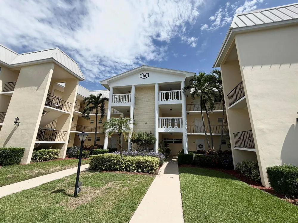 16 Colonial Club Drive #103 Boynton Beach, FL 33435