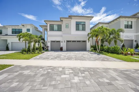 13198 Feathering Way