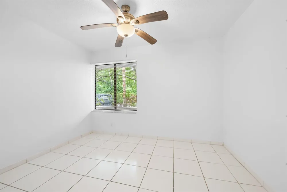 9503 NW 2ND PLACE #3-B Coral Springs, FL 33071