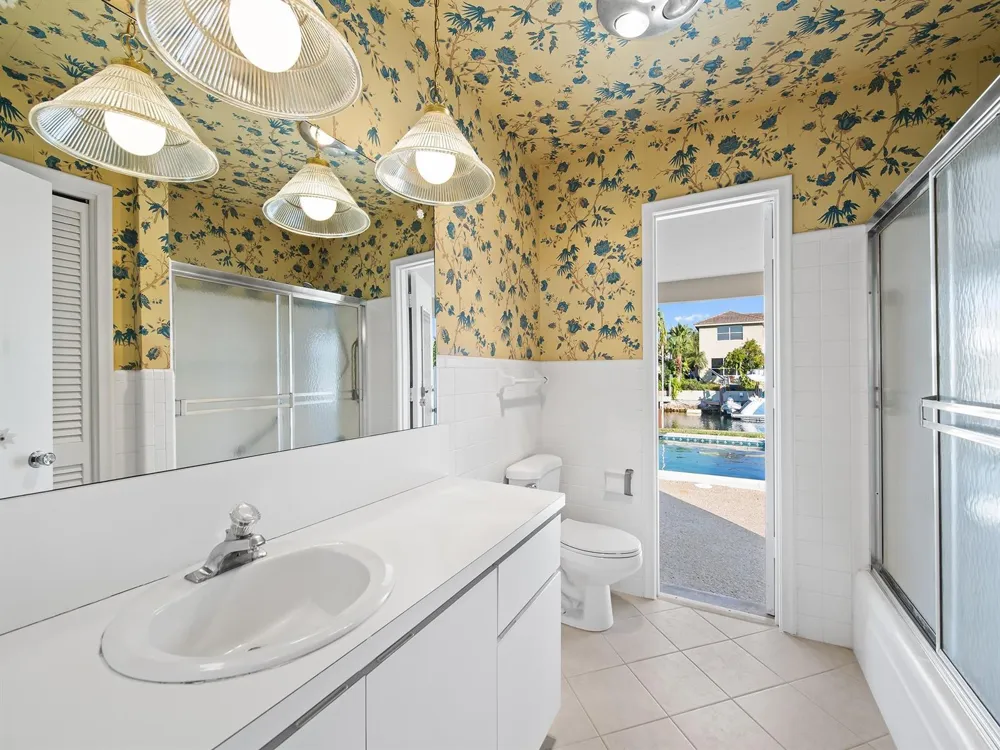 4110 NE 24TH AVENUE Lighthouse Point, FL 33064