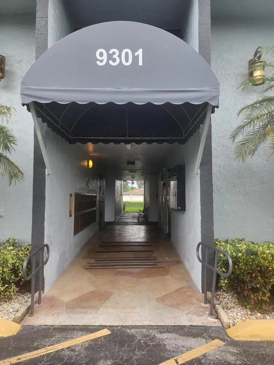 9301 LIME BAY BOULEVARD #306 Tamarac, FL 33321