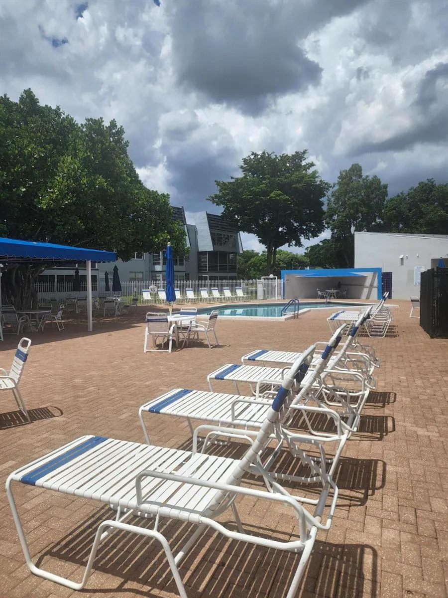 9301 LIME BAY BOULEVARD #306 Tamarac, FL 33321