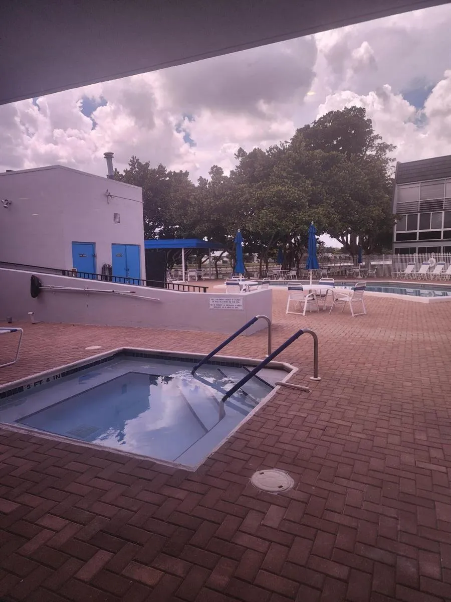 9301 LIME BAY BOULEVARD #306 Tamarac, FL 33321