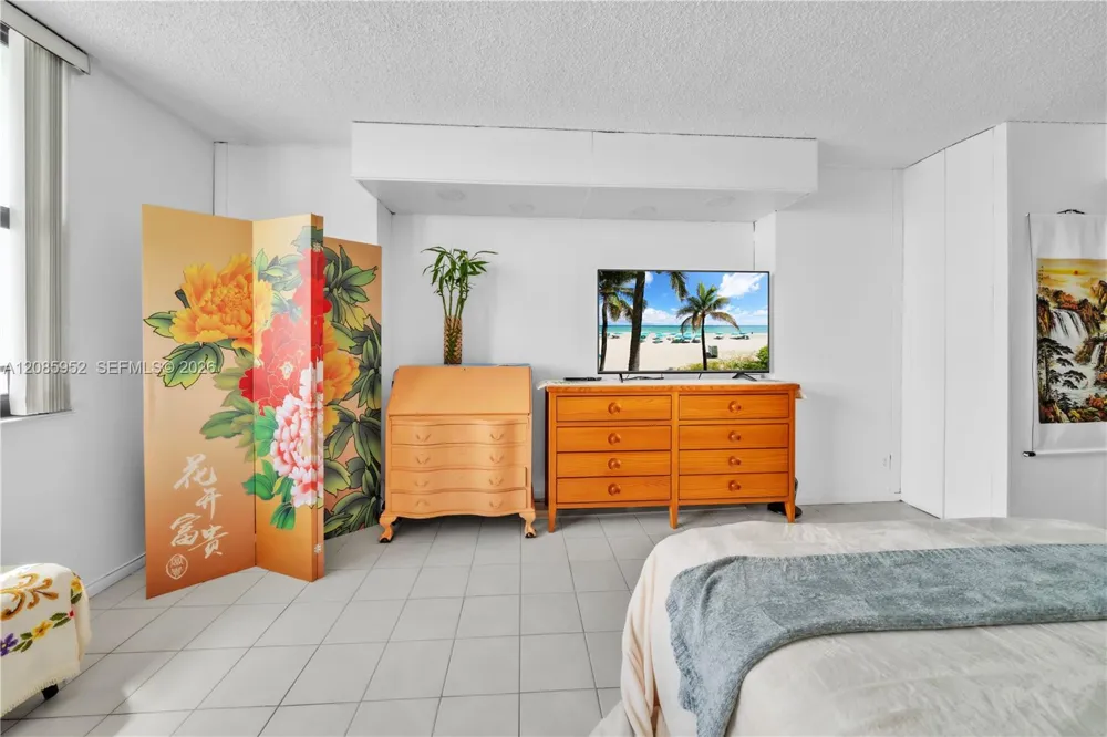 2401 S Ocean Dr #1702 Hollywood, FL 33019