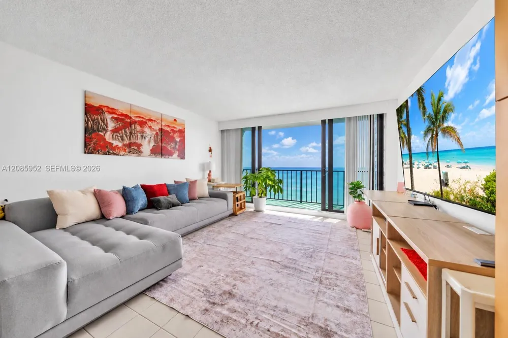 2401 S Ocean Dr #1702 Hollywood, FL 33019