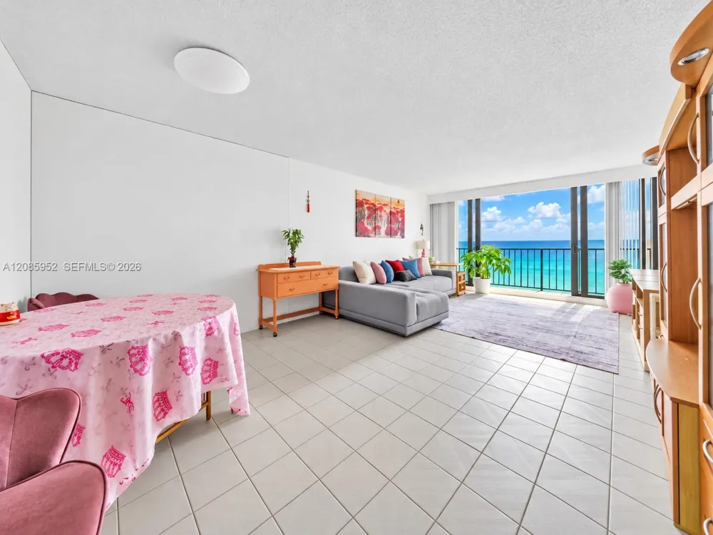 2401 S Ocean Dr #1702 Hollywood, FL 33019