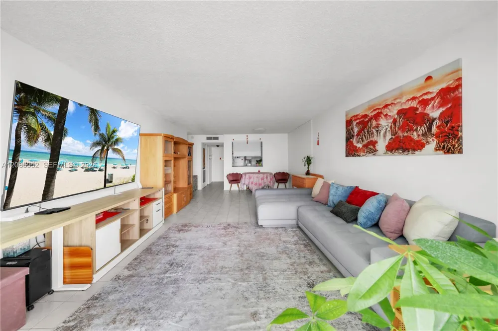 2401 S Ocean Dr #1702 Hollywood, FL 33019