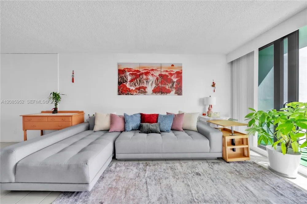 2401 S Ocean Dr #1702 Hollywood, FL 33019