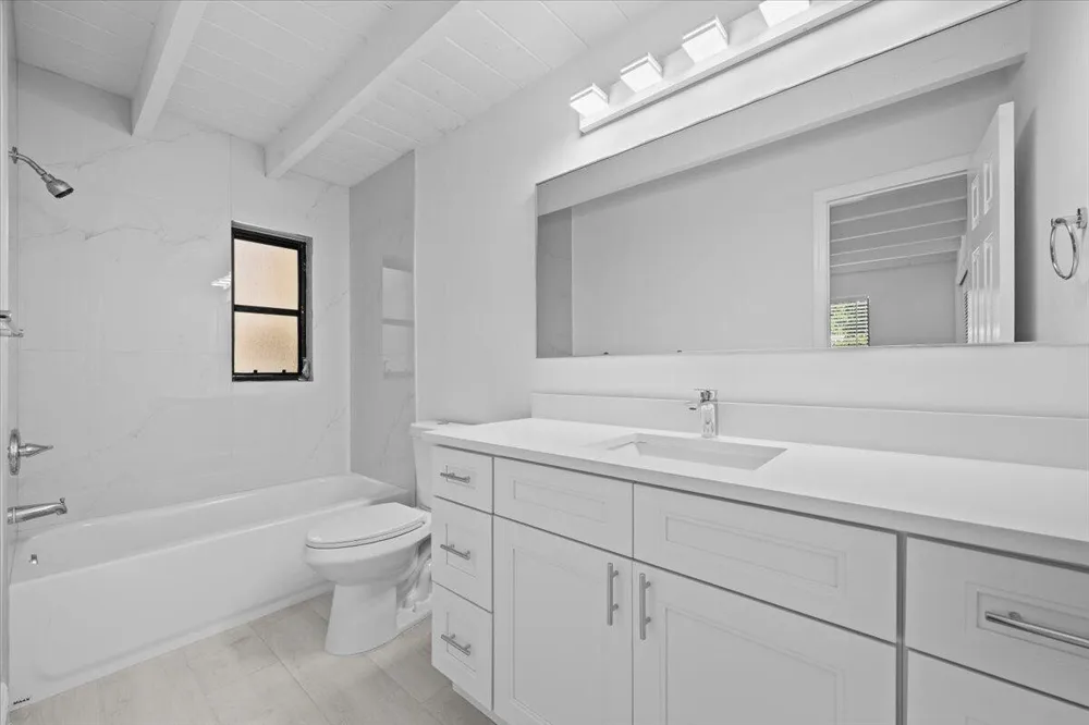 1 TROPICAL DRIVE #3 Ocean Ridge, FL 33435