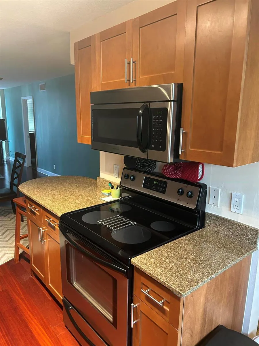 651 E Woolbright Road #303 Boynton Beach, FL 33435