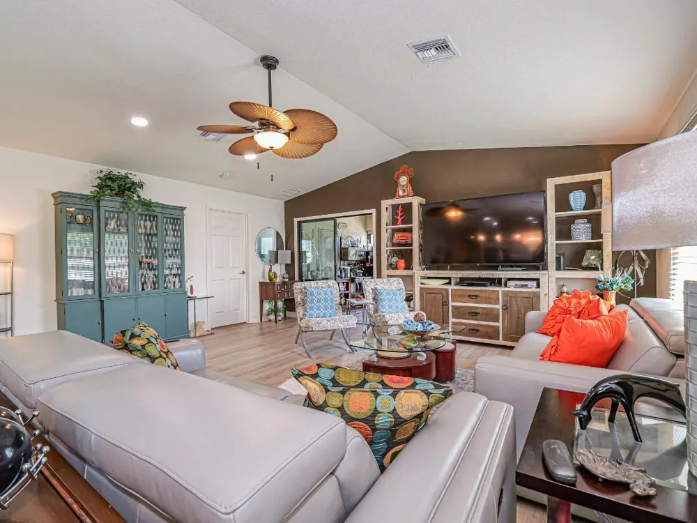 37 ARBOLES DEL NORTE Fort Pierce, FL 34951