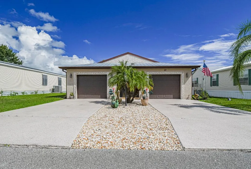 37 ARBOLES DEL NORTE Fort Pierce, FL 34951
