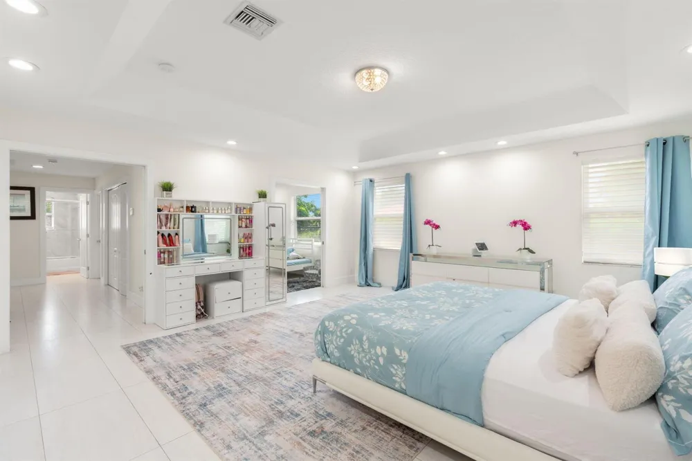 1254 NW 102ND WAY Coral Springs, FL 33071