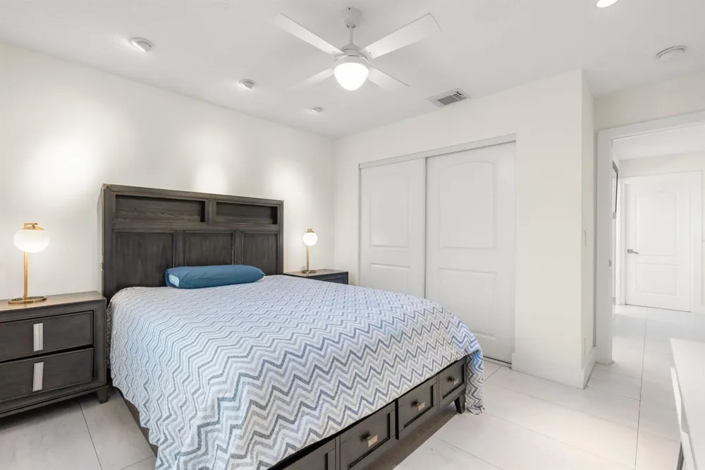 1254 NW 102ND WAY Coral Springs, FL 33071