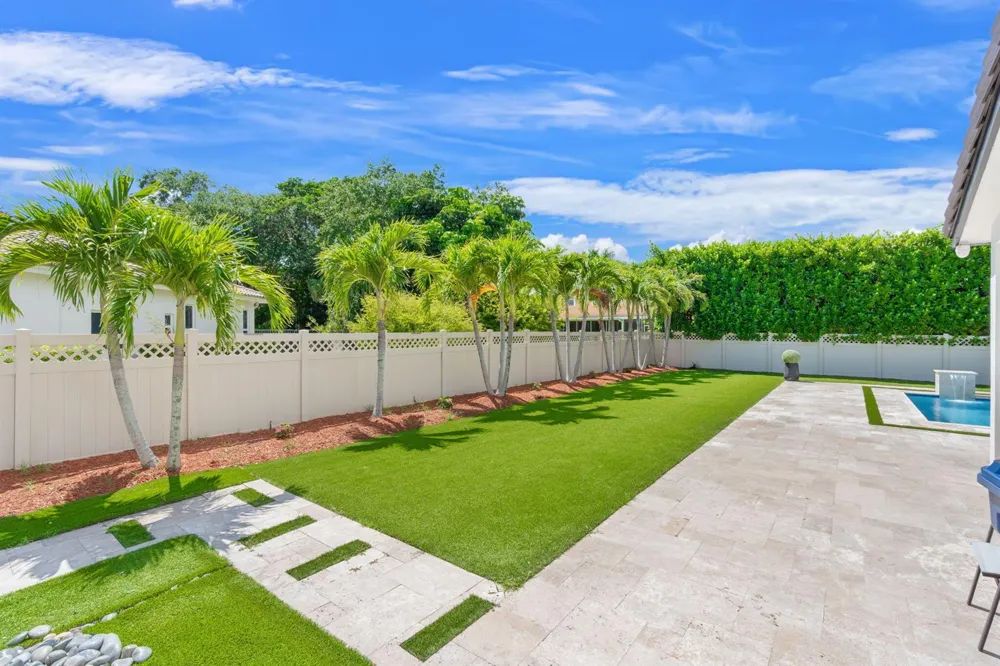 1254 NW 102ND WAY Coral Springs, FL 33071