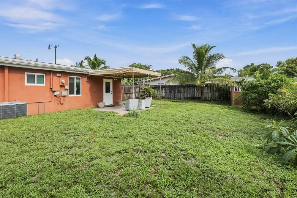 3180 NE 13th Avenue Pompano Beach, FL 33064