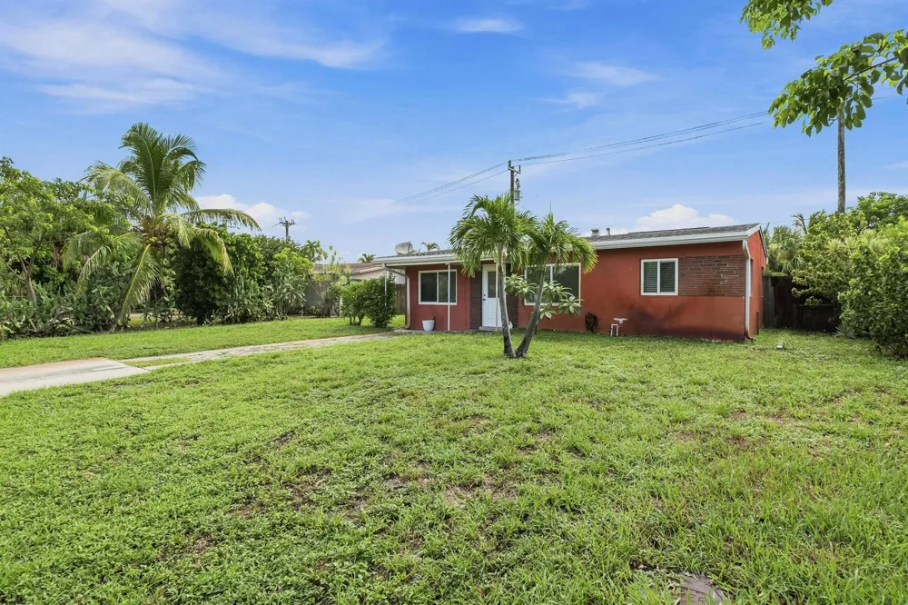 3180 NE 13th Avenue Pompano Beach, FL 33064