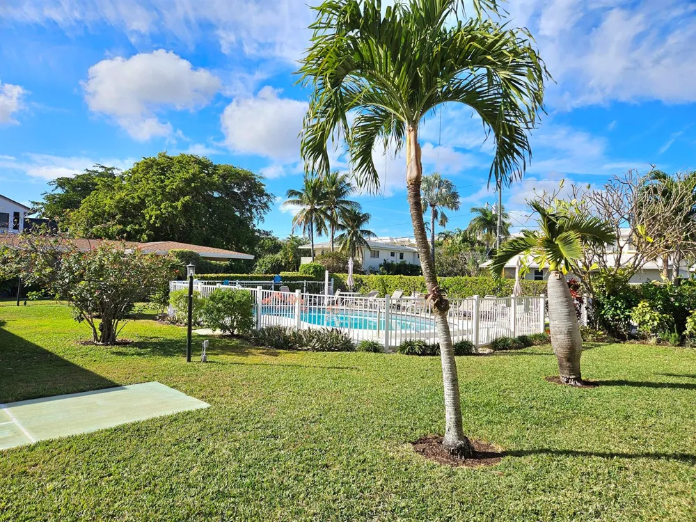 3204 SE 11TH STREET #106 Pompano Beach, FL 33062