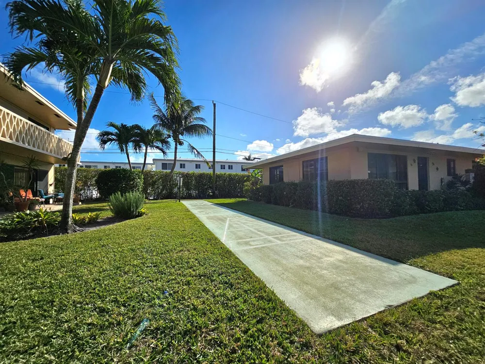 3204 SE 11TH STREET #106 Pompano Beach, FL 33062