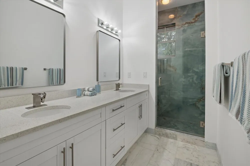 950 Marina Del Ray Lane #4 West Palm Beach, FL 33401