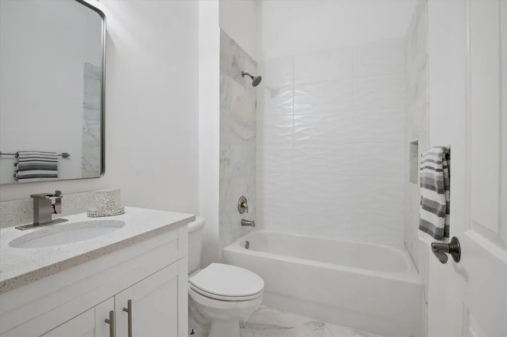 950 Marina Del Ray Lane #4 West Palm Beach, FL 33401