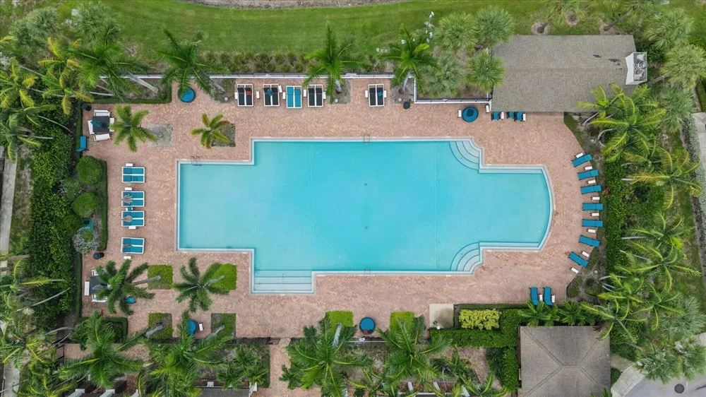 950 Marina Del Ray Lane #4 West Palm Beach, FL 33401