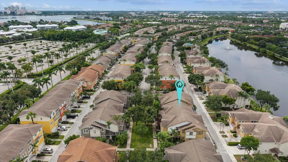 950 Marina Del Ray Lane #4 West Palm Beach, FL 33401