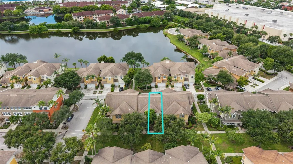950 Marina Del Ray Lane #4 West Palm Beach, FL 33401