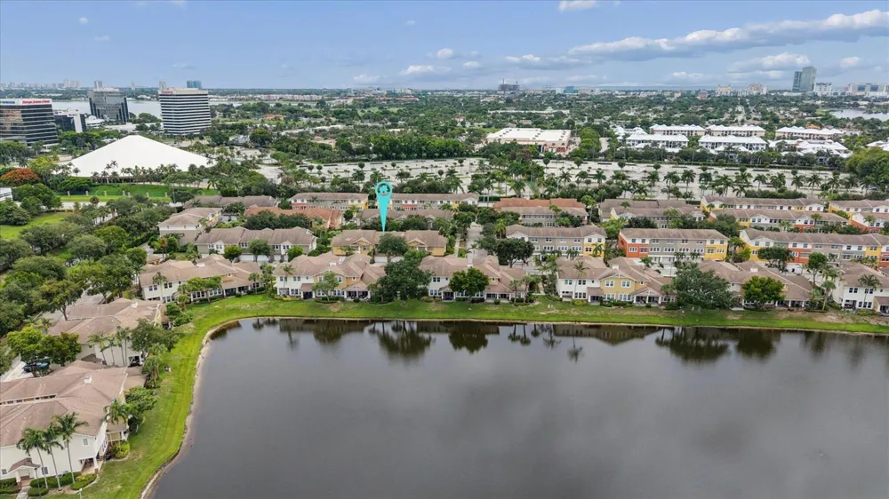 950 Marina Del Ray Lane #4 West Palm Beach, FL 33401