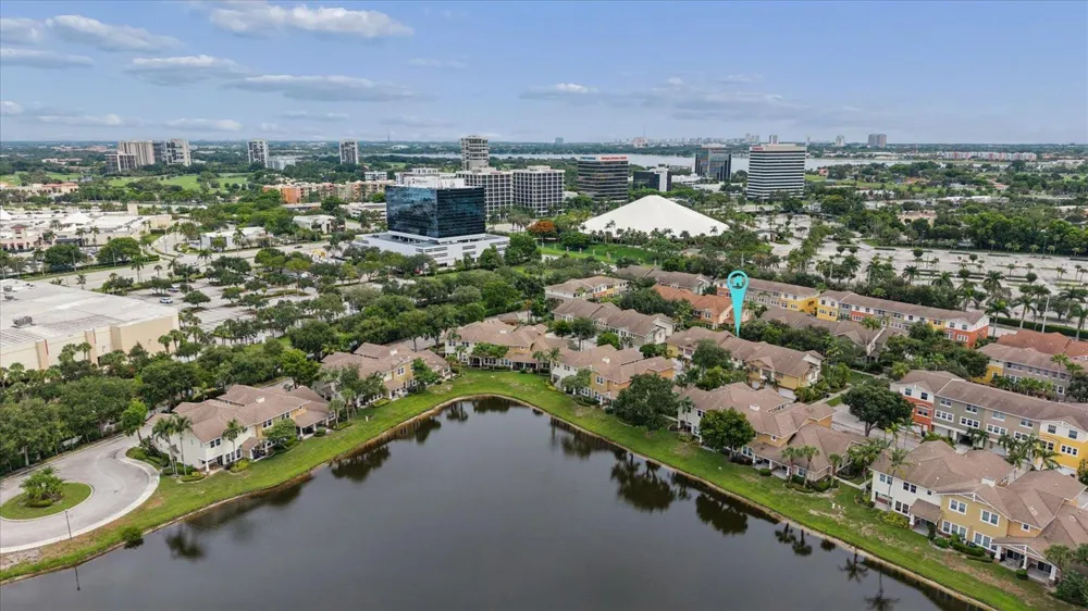 950 Marina Del Ray Lane #4 West Palm Beach, FL 33401