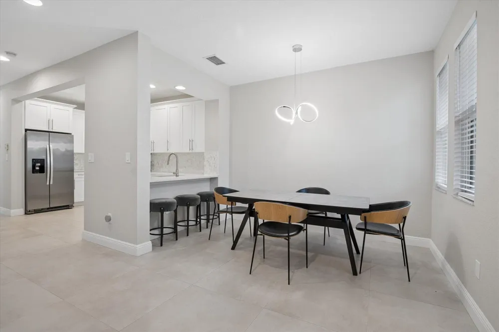 950 Marina Del Ray Lane #4 West Palm Beach, FL 33401