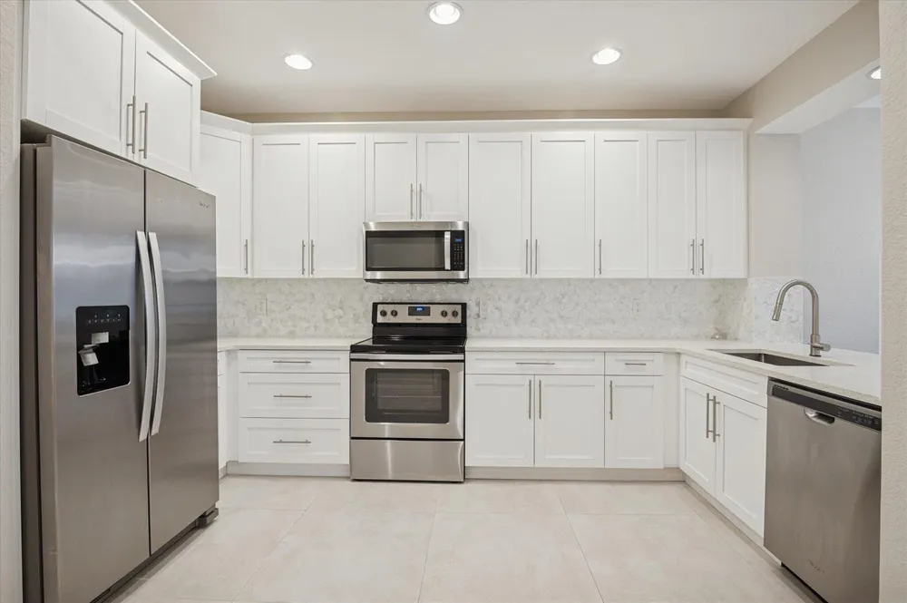 950 Marina Del Ray Lane #4 West Palm Beach, FL 33401