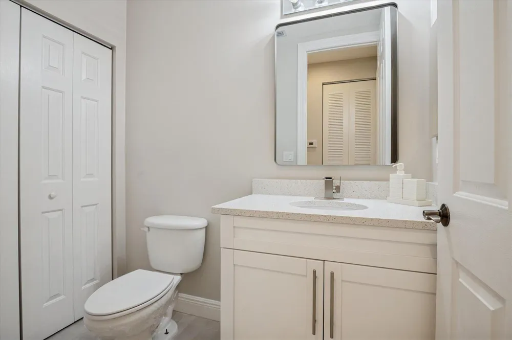 950 Marina Del Ray Lane #4 West Palm Beach, FL 33401
