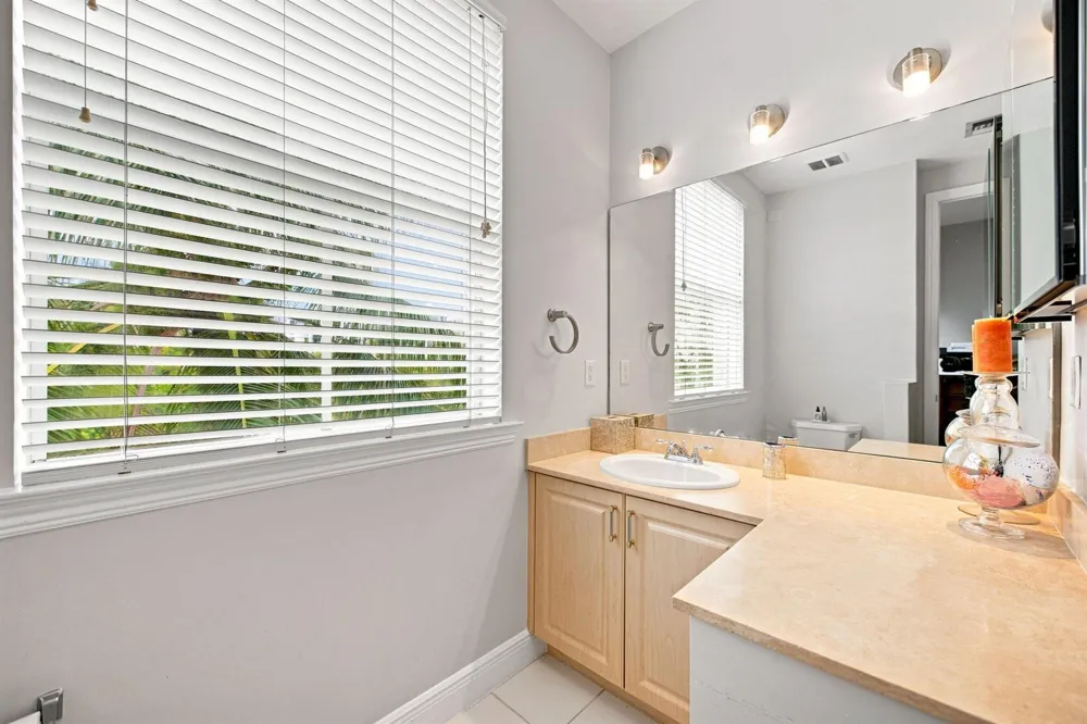 506 NE 7TH AVENUE ##1 Fort Lauderdale, FL 33301