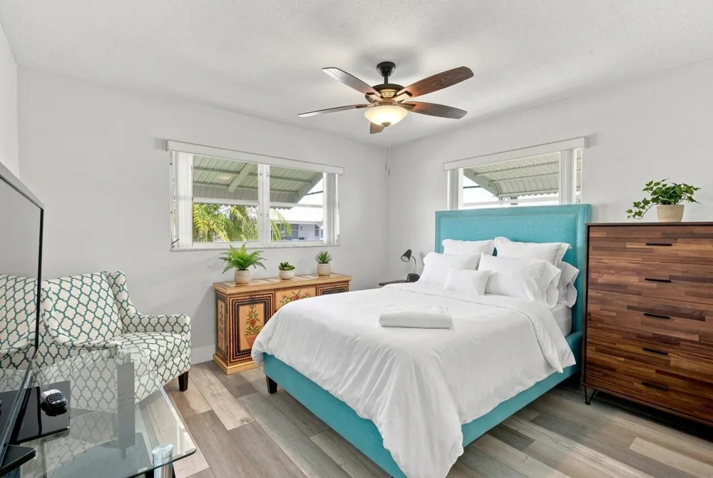 1100 Siesta Avenue Boynton Beach, FL 33426