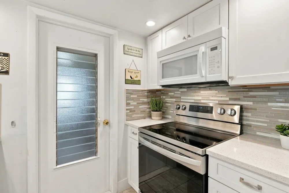 1100 Siesta Avenue Boynton Beach, FL 33426