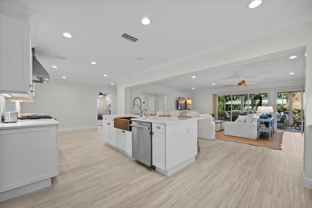 12831 S Shore Drive Palm Beach Gardens, FL 33410