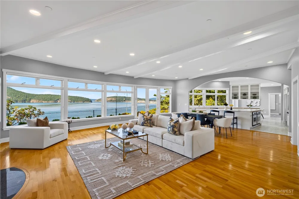 11064 Marine Drive Anacortes, WA 98221
