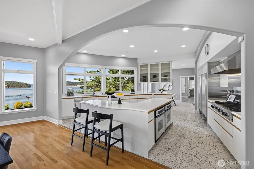11064 Marine Drive Anacortes, WA 98221