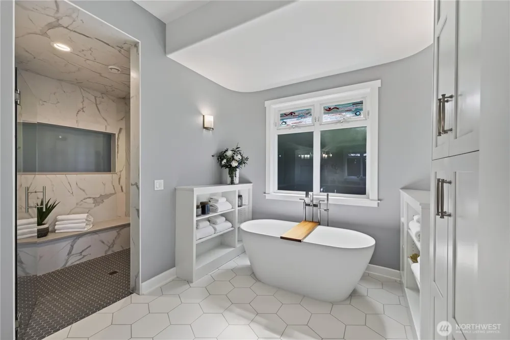 11064 Marine Drive Anacortes, WA 98221