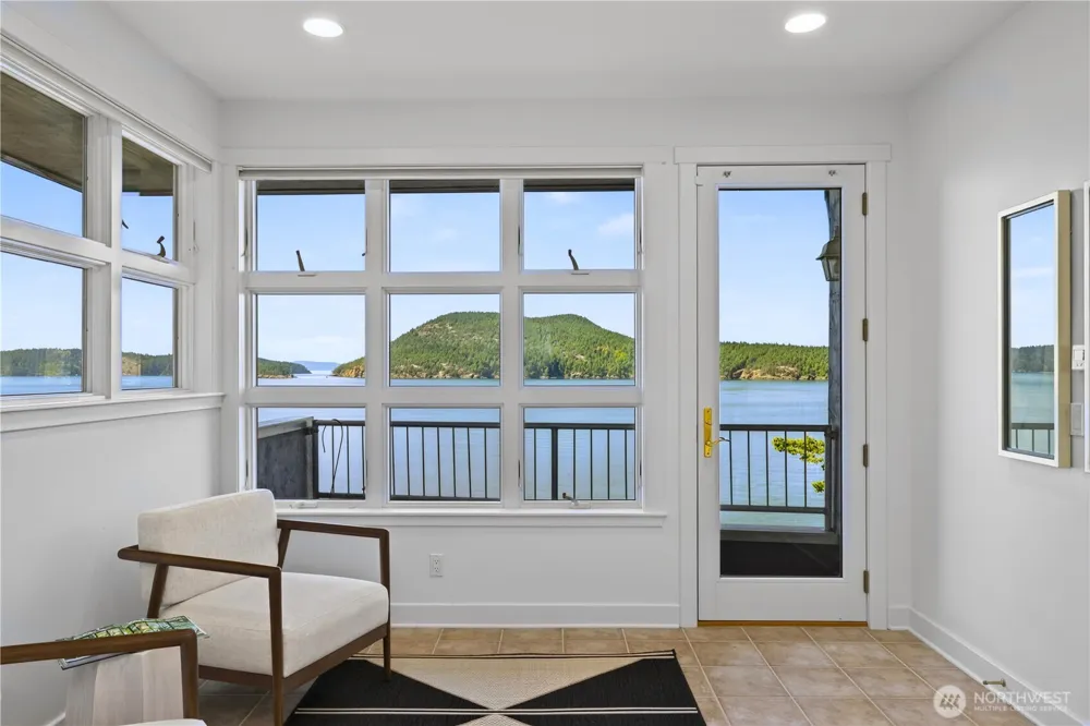 11064 Marine Drive Anacortes, WA 98221