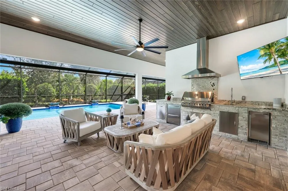 9583 Curlew Drive Naples, FL 34120